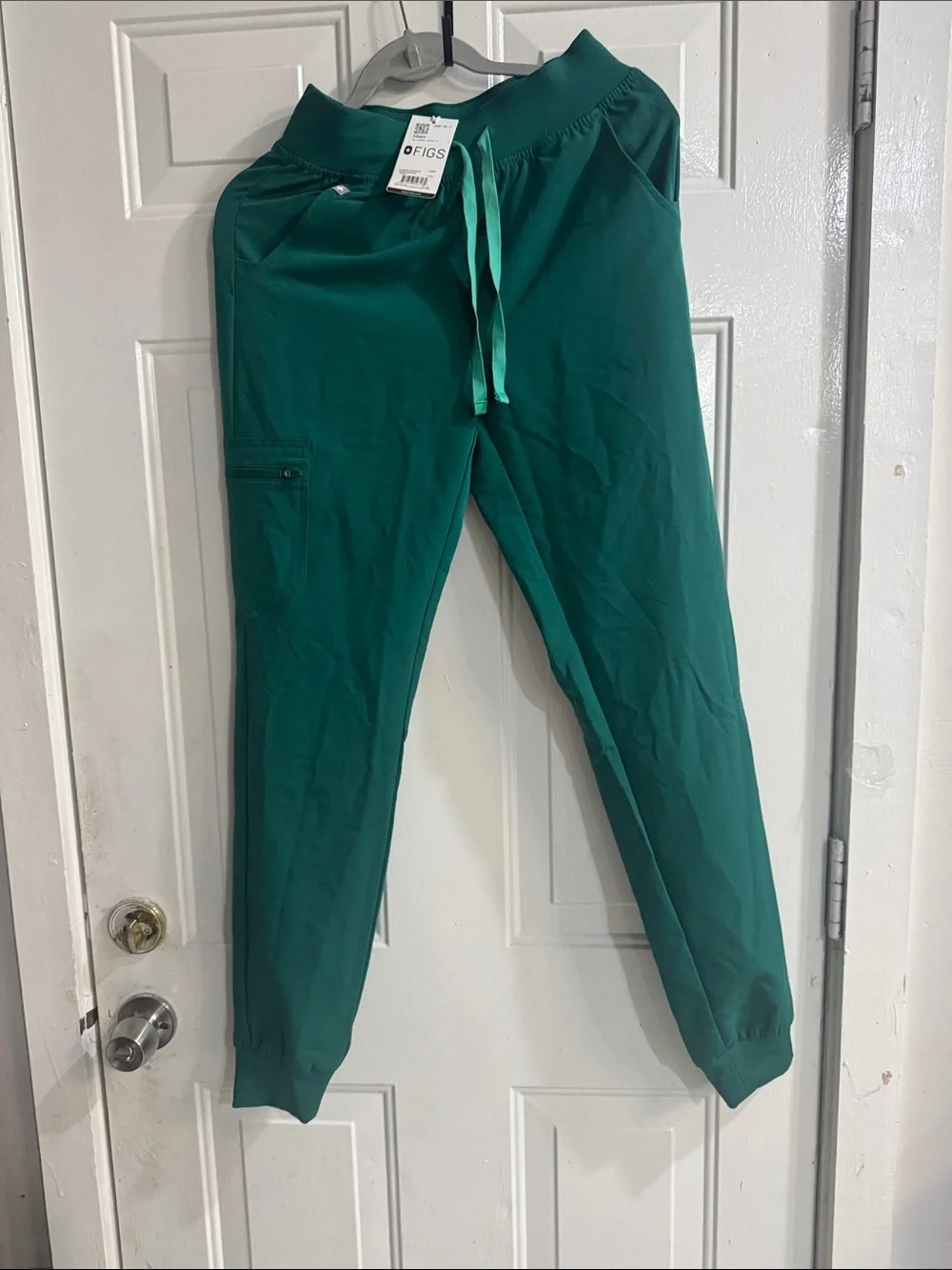 NEW FIGS unisex Teal Jogger Scrub pants with Drawstring